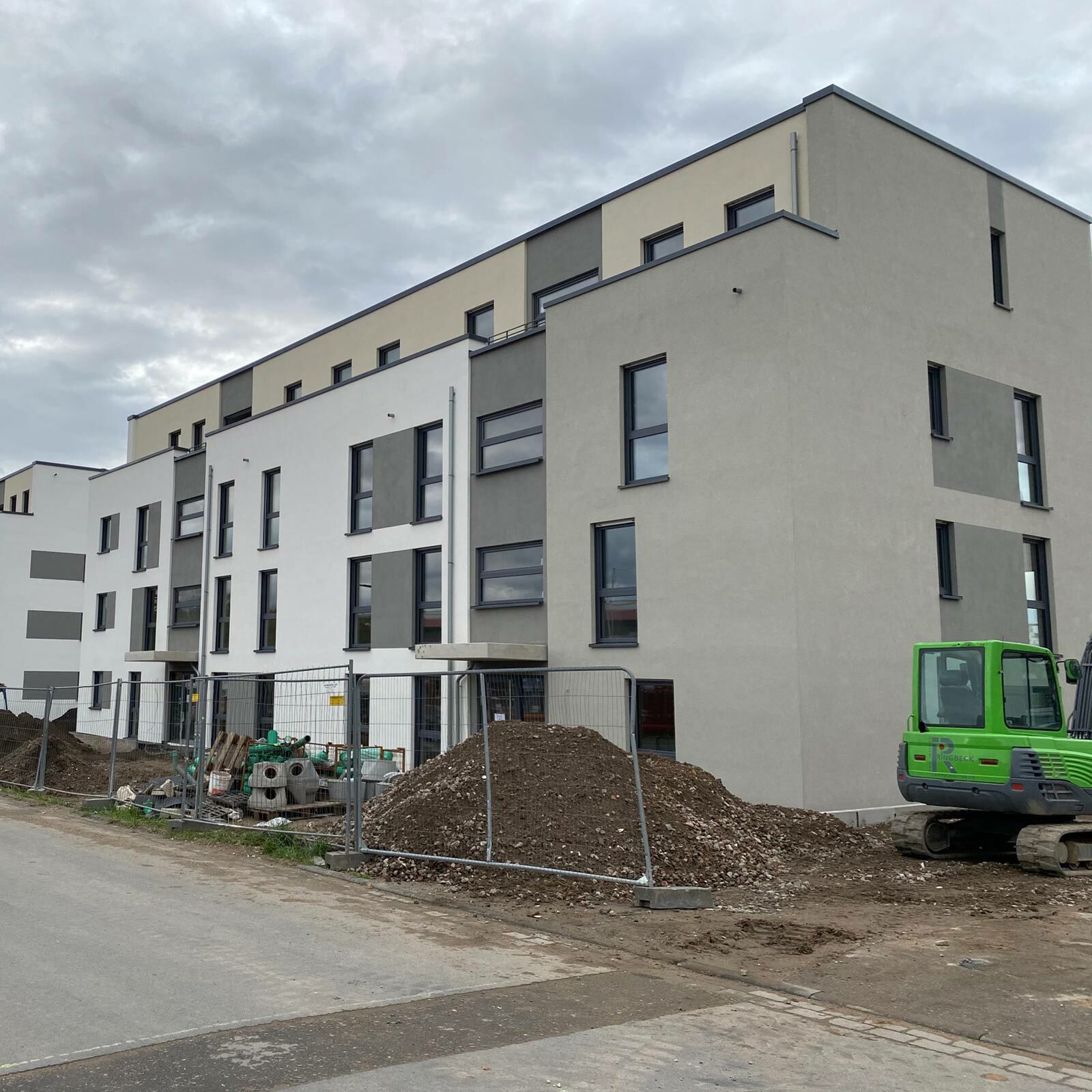 Fassadendämmung/ WDVS Lierfeld GmbH & Co. KG